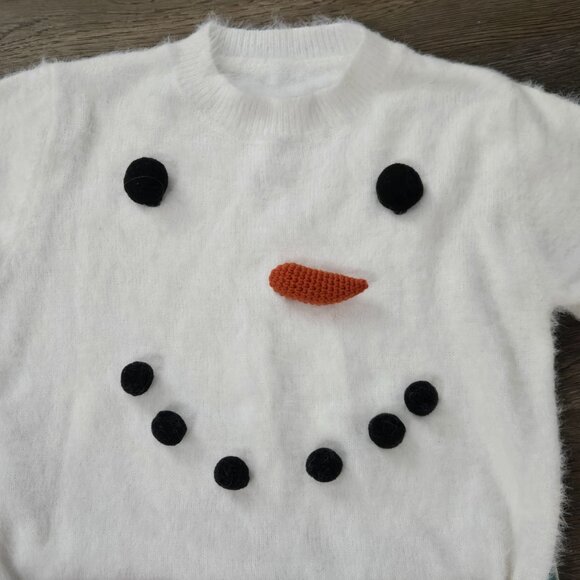 Soft and fluffy White Snowman Sweater dress, tunic length sweater - Picture 2 of 9